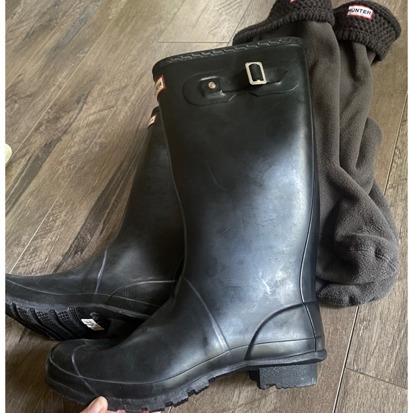 Hunter Original Tall Rain boots Black 10 With Boot Socks like new - Picture 3 of 5